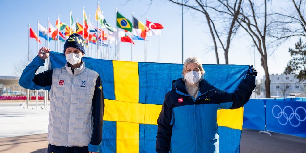 Oliwer Magnussonoch Emma Nordin, Sveriges fanbärare vid OS 2022