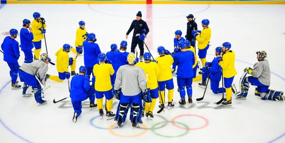 Tre Kronor under träning vid OS 2022