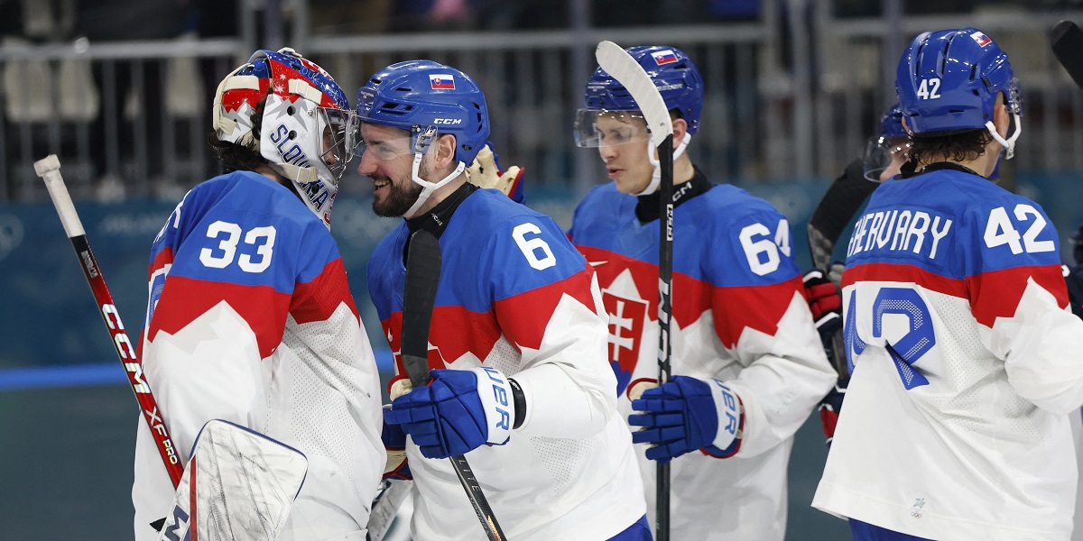 Slovakien firar segern mot Italien i OS-gruppspelet